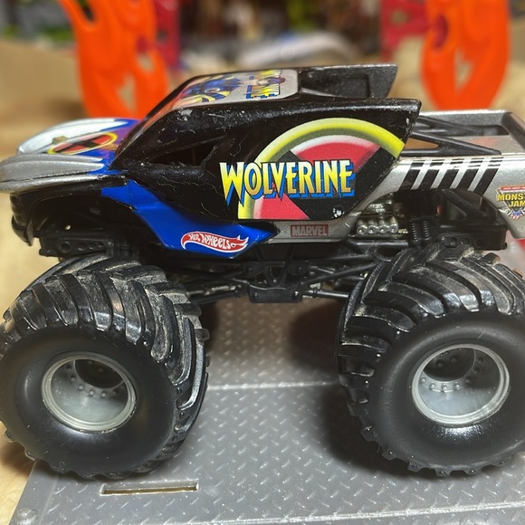 Mini Wolverine - Picture 2 of 4